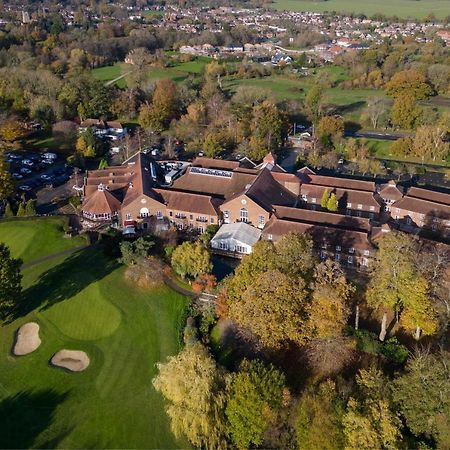 Delta Hotels By Marriott Tudor Park Country Club Maidstone Exterior photo