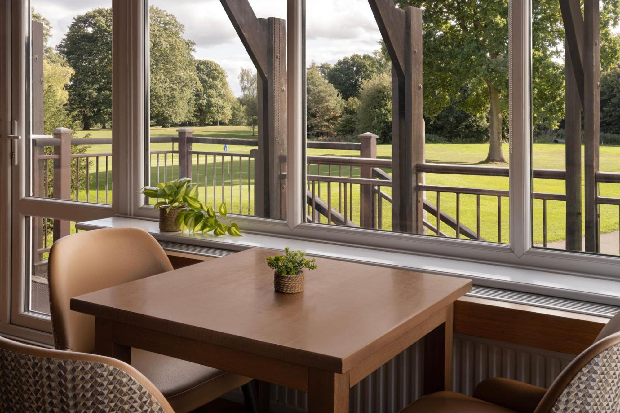 Delta Hotels By Marriott Tudor Park Country Club Maidstone Exterior photo