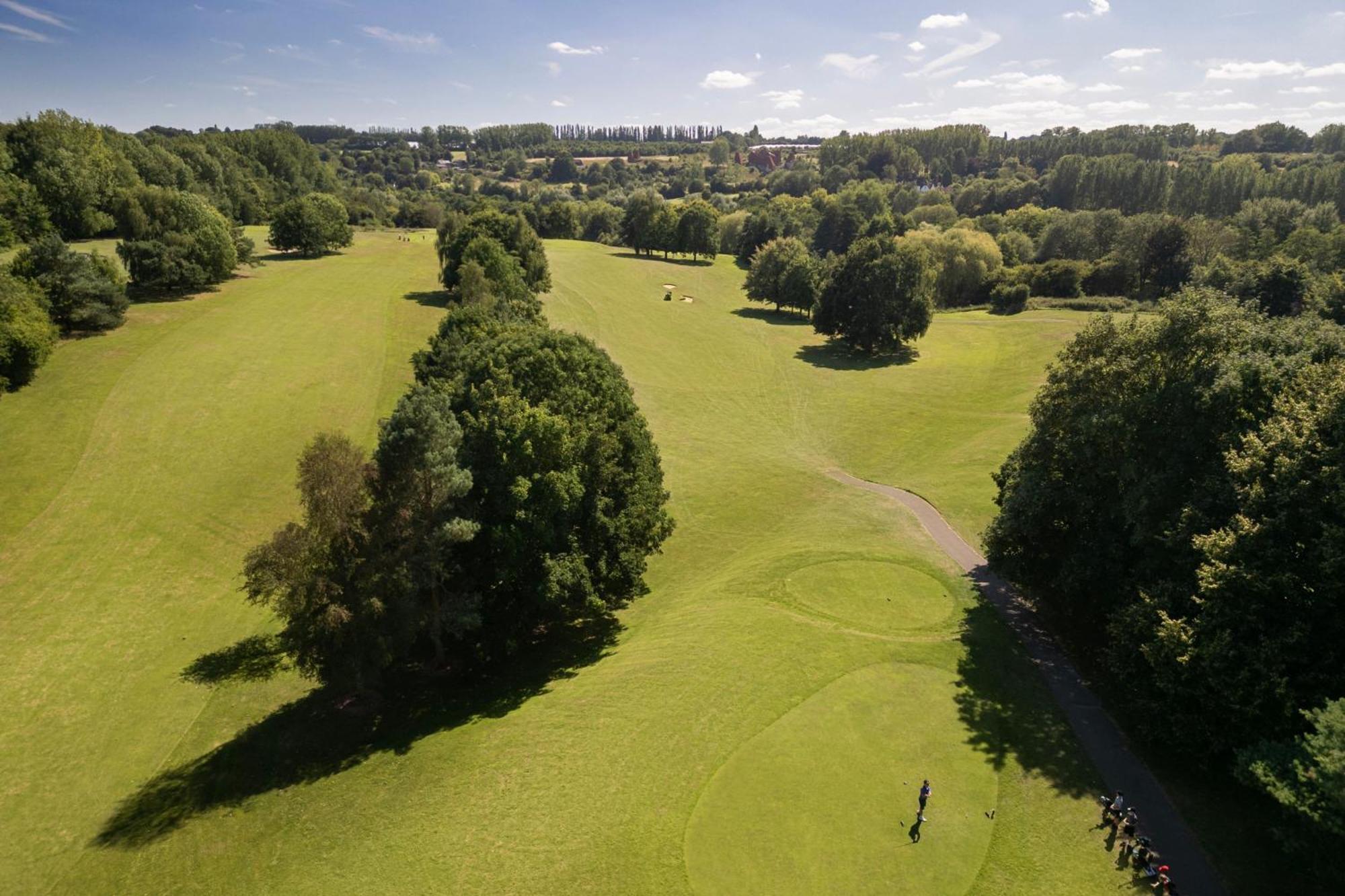 Delta Hotels By Marriott Tudor Park Country Club Maidstone Exterior photo
