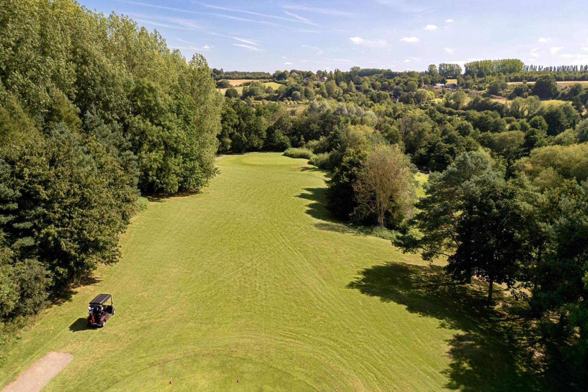 Delta Hotels By Marriott Tudor Park Country Club Maidstone Exterior photo