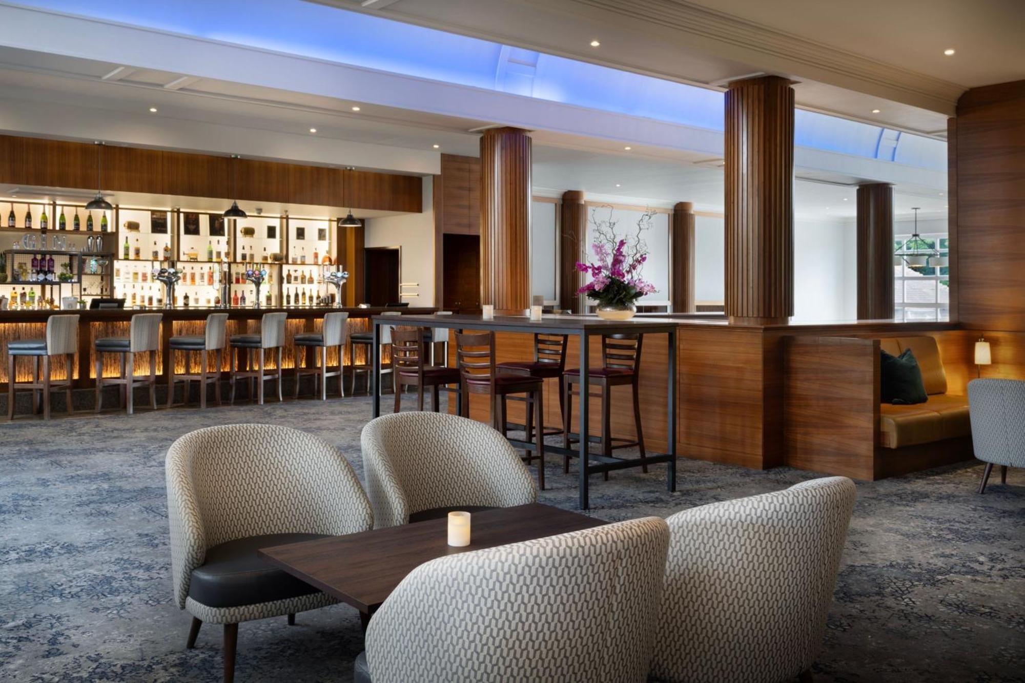 Delta Hotels By Marriott Tudor Park Country Club Maidstone Exterior photo