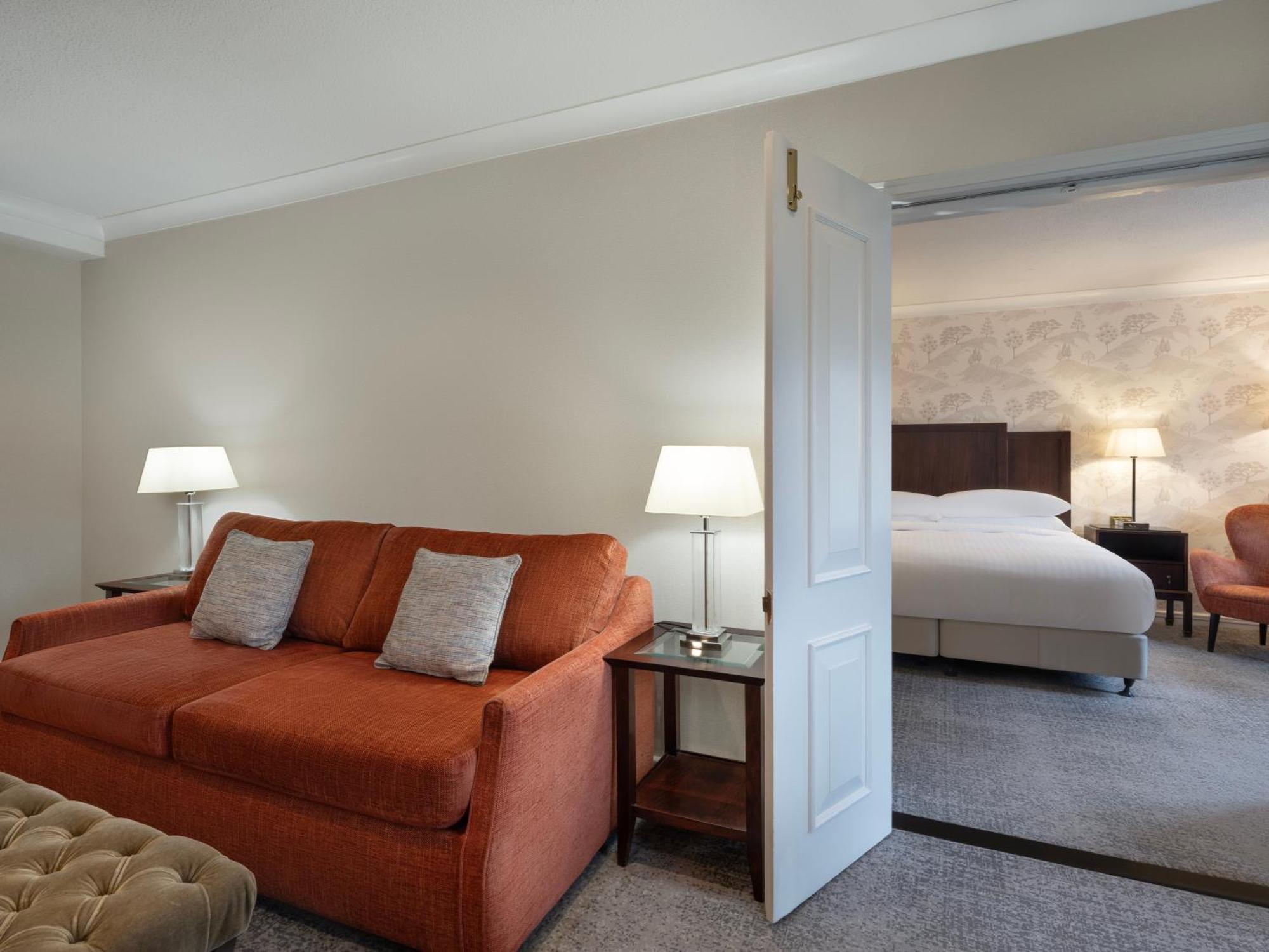 Delta Hotels By Marriott Tudor Park Country Club Maidstone Exterior photo